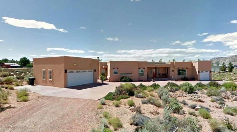Dreamkatchers Lake Powell Bed & Breakfast Big Water Exteriör bild
