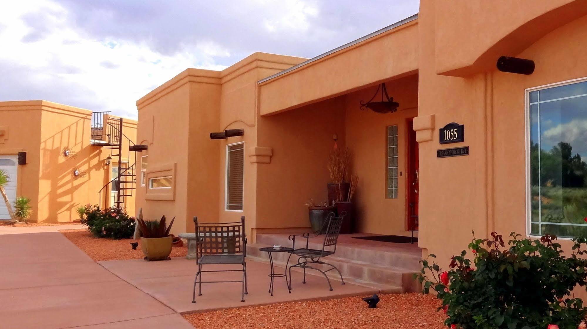 Dreamkatchers Lake Powell Bed & Breakfast Big Water Exteriör bild